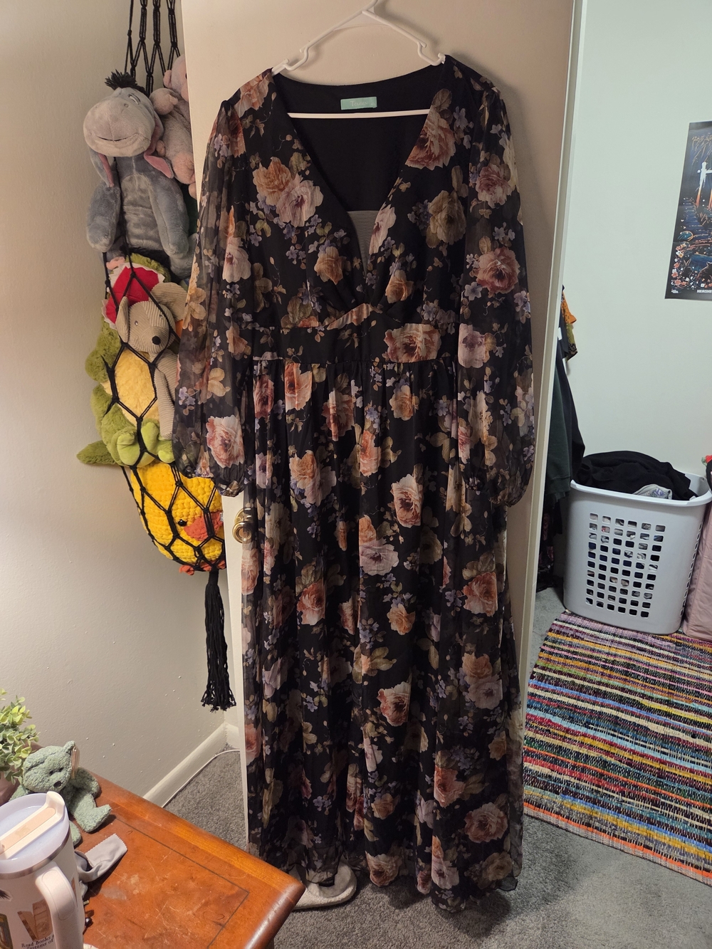 Toleen Floral Black Maxi Dress with V-Neck